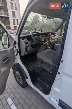 Вантажний фургон Renault Master 2010 в Львові