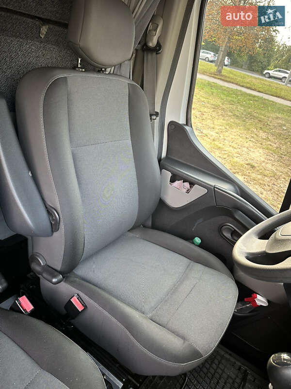 Эвакуатор Renault Master 2017 в Запорожье