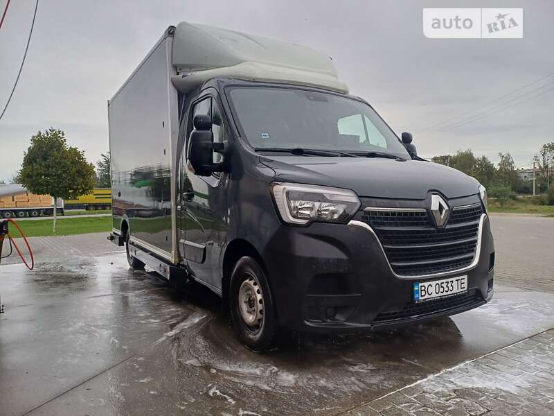 Вантажний фургон Renault Master 2021 в Мостиській