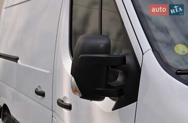 Грузовой фургон Renault Master 2020 в 