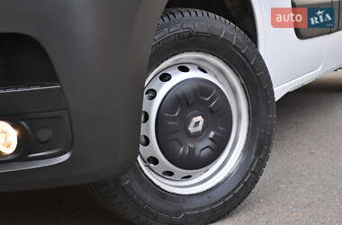 Грузовой фургон Renault Master 2020 в 