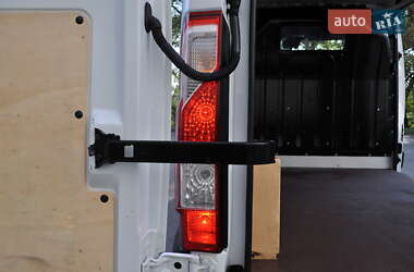 Грузовой фургон Renault Master 2020 в 