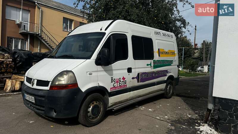 Грузопассажирский фургон Renault Master 2004 в 