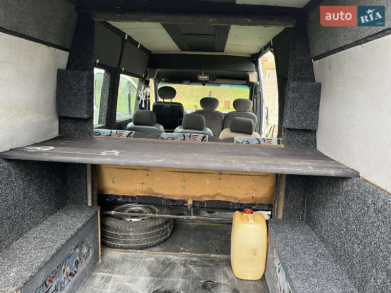Мікроавтобус Renault Master 2000 в Івано-Франківську