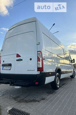 Вантажопасажирський фургон Renault Master 2017 в Жовкві