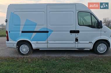 Вантажний фургон Renault Master 2004 в Запоріжжі