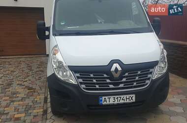 Вантажний фургон Renault Master 2016 в Отинії