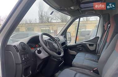 Тентованый Renault Master 2017 в Вишневом