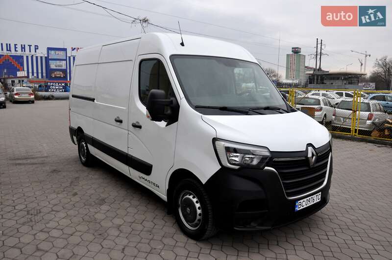 Вантажний фургон Renault Master 2019 в Львові