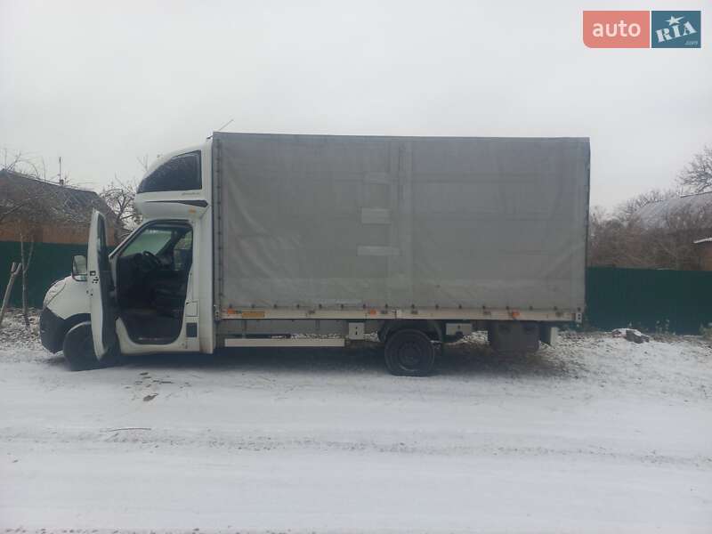 Вантажний фургон Renault Master 2017 в Дніпрі