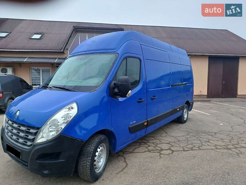 Грузовой фургон Renault Master 2013 в Буштыне