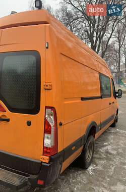 Грузопассажирский фургон Renault Master 2017 в 