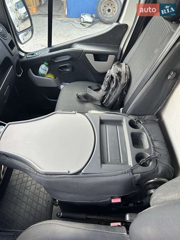 Грузовой фургон Renault Master 2017 в Арцизе