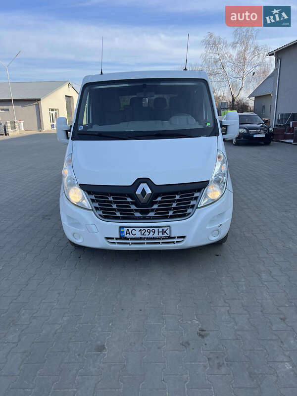 Автовоз Renault Master 2015 в Володимирі
