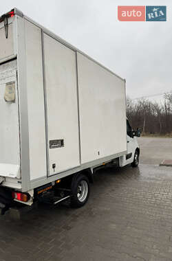 Грузовой фургон Renault Master 2014 в Львове