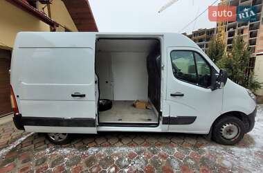 Вантажний фургон Renault Master 2015 в Львові