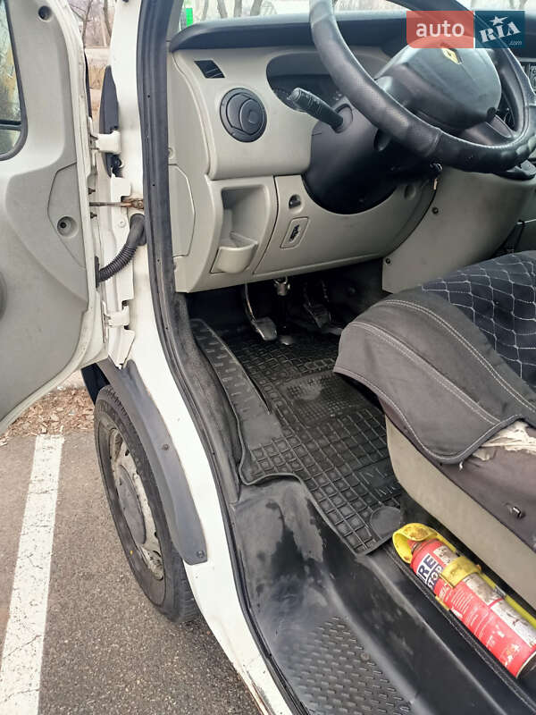 Вантажний фургон Renault Master 2005 в Білій Церкві