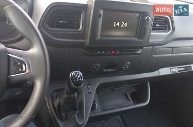 Грузовой фургон Renault Master 2020 в 