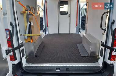 Грузовой фургон Renault Master 2020 в 