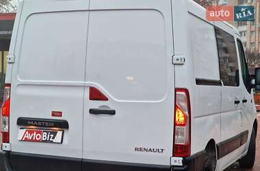 Вантажний фургон Renault Master 2017 в Рівному