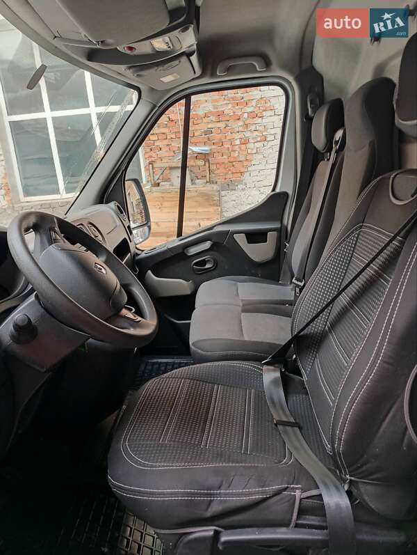 Грузовой фургон Renault Master 2016 в Тернополе