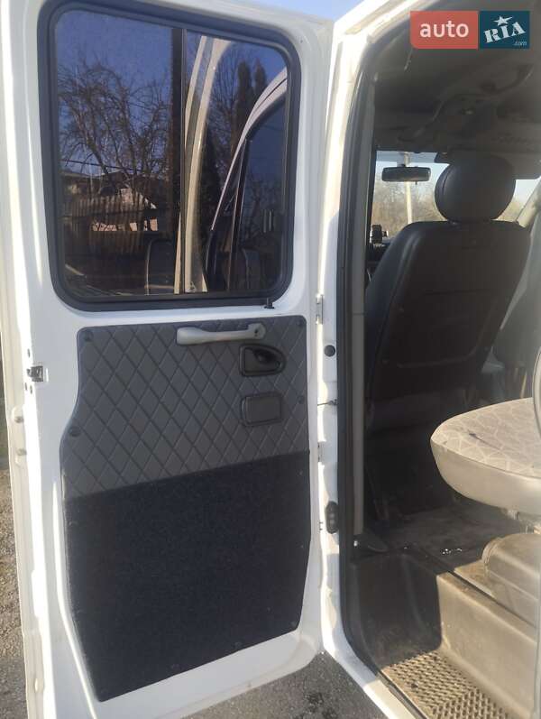 Эвакуатор Renault Master 2010 в Ивано-Франковске