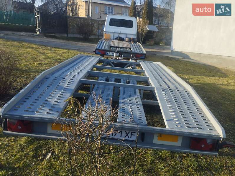 Эвакуатор Renault Master 2010 в Ивано-Франковске