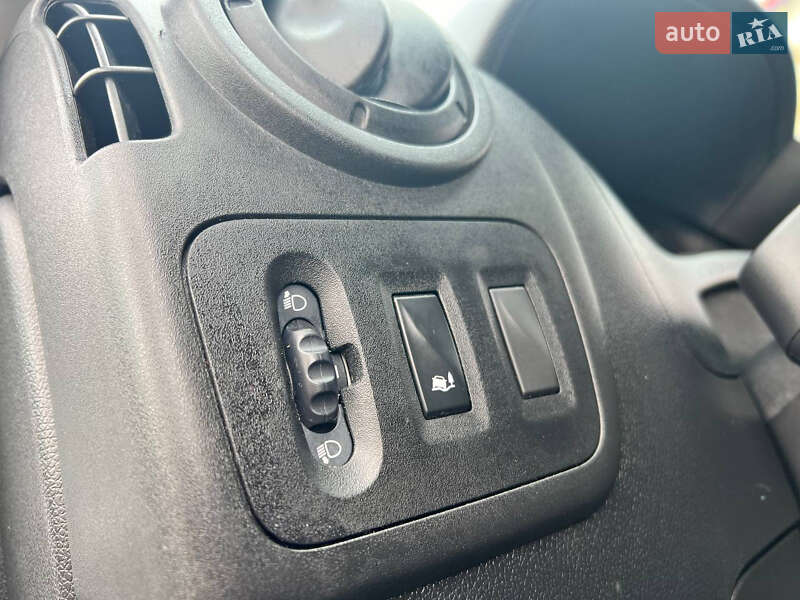 Грузовой фургон Renault Master 2019 в Черноморске
