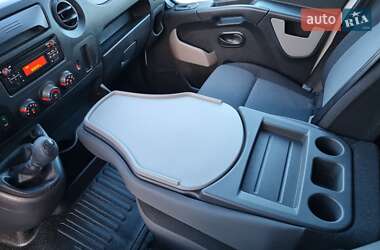 Грузовой фургон Renault Master 2018 в 