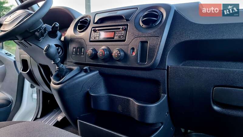 Вантажний фургон Renault Master 2018 в Житомирі