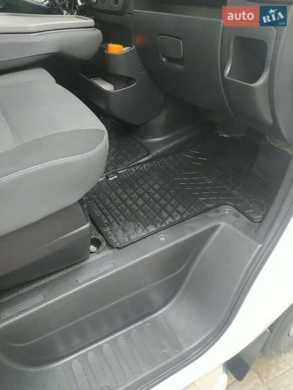 Микроавтобус Renault Master 2017 в Львове фото 110 Микроавтобус Renault Master 2017 в Львове