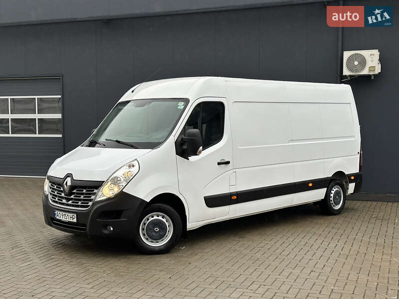 Вантажний фургон Renault Master 2018 в Мукачевому