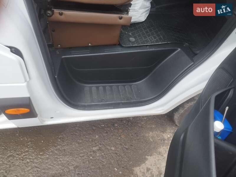 Микроавтобус Renault Master 2018 в Черновцах