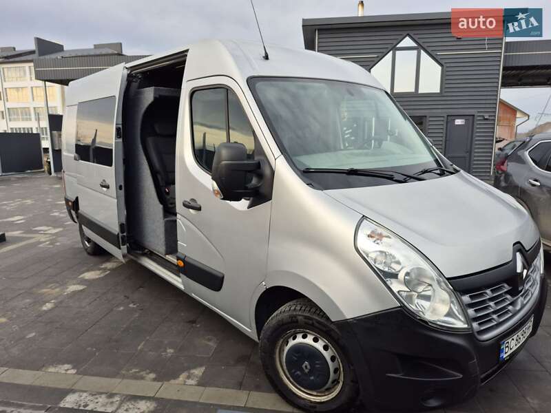 Грузопассажирский фургон Renault Master 2016 в Самборе