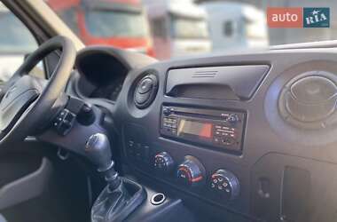 Вантажний фургон Renault Master 2017 в Хусті