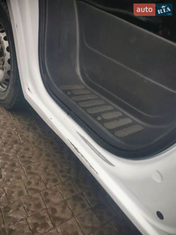 Грузовой фургон Renault Master 2013 в Полтаве