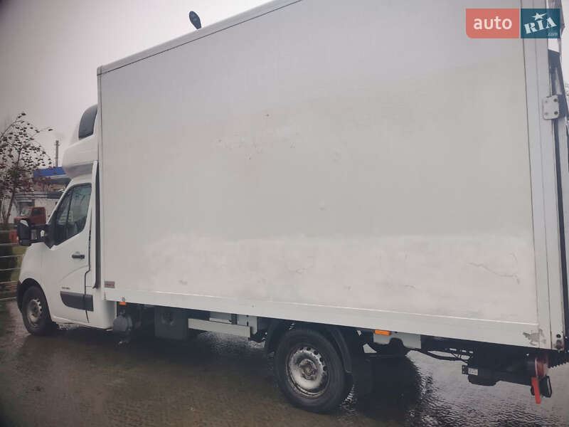 Грузовой фургон Renault Master 2013 в Полтаве