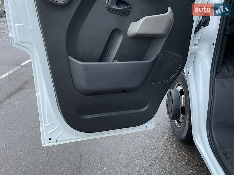 Рефрижератор Renault Master 2016 в Дрогобыче