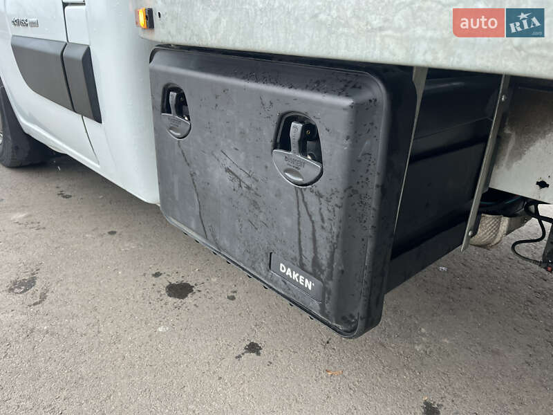 Автовоз Renault Master 2016 в Дунаевцах