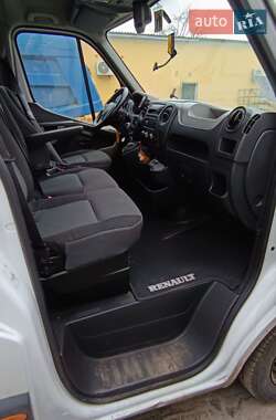 Грузовой фургон Renault Master 2014 в 