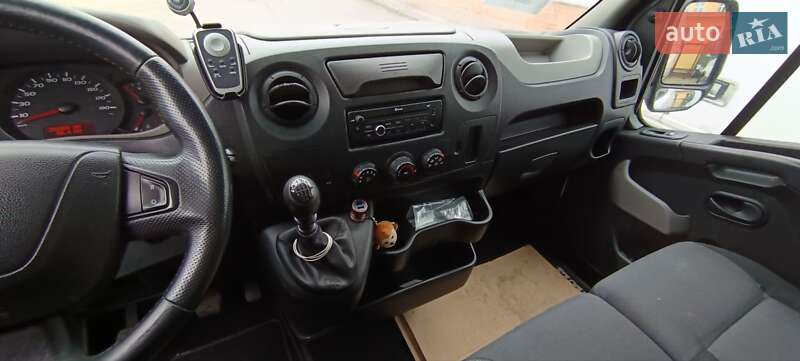 Грузовой фургон Renault Master 2014 в Шептицькому
