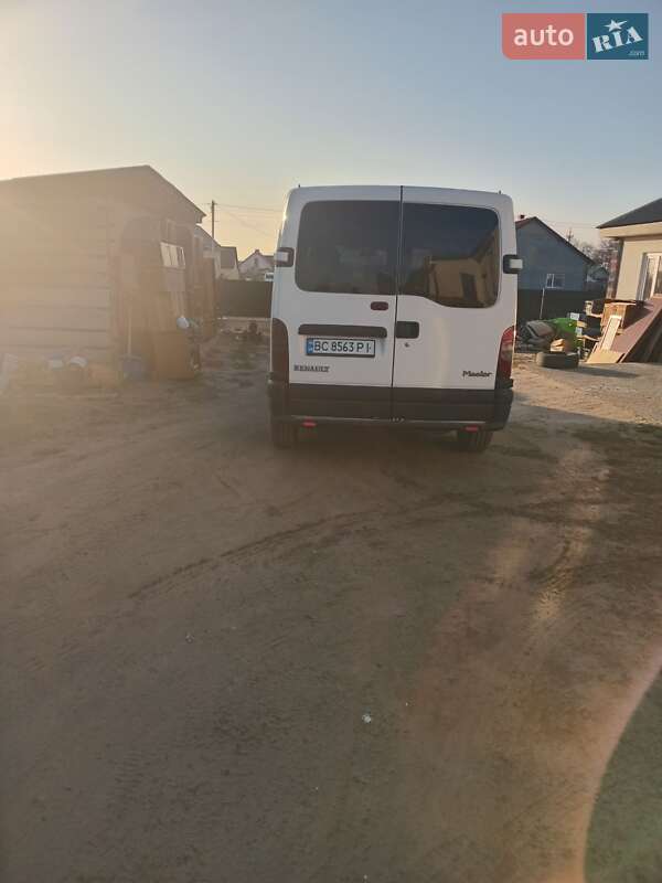Мікроавтобус Renault Master 2004 в Яворові