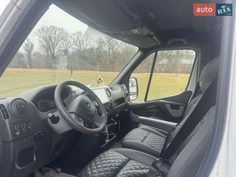 Грузопассажирский фургон Renault Master 2017 в Журавном