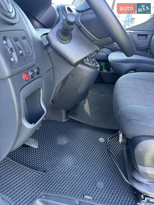 Автовоз Renault Master 2019 в Одессе
