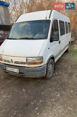 Вантажопасажирський фургон Renault Master 2001 в Мукачевому