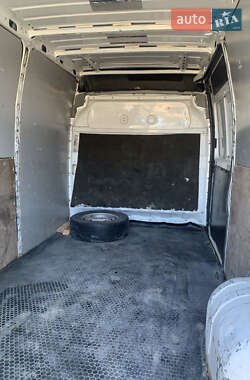 Вантажний фургон Renault Master 2006 в 