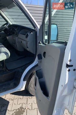 Вантажний фургон Renault Master 2006 в 