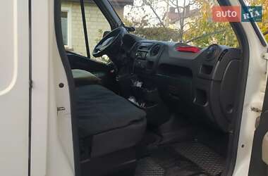 Грузовой фургон Renault Master 2011 в 