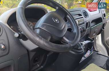Грузовой фургон Renault Master 2011 в 