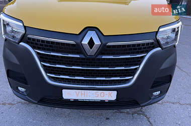 Вантажний фургон Renault Master 2021 в 